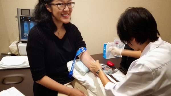 Difoto saat pengambilan darah