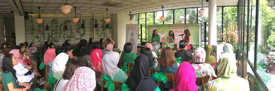Suasana Blogger Gathering Female Daily Lactacyd Herbal