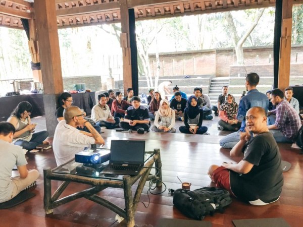 Workshop Save The Children bersama anak-anak muda Bandung peserta Skills To Succeed